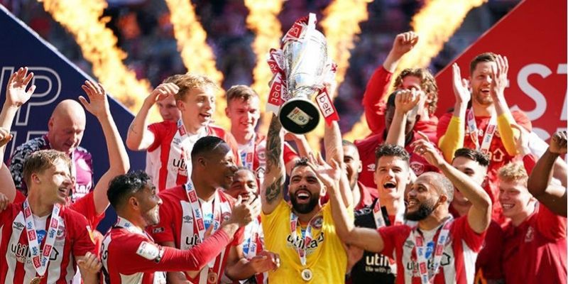 CLB Brentford: Tiểu sử và giai đoạn thi đấu của Bầy ong 4 Những cầu thủ huyền thoại nổi bật nhất