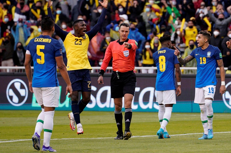 Soi kèo bóng đá Ecuador vs Brazil